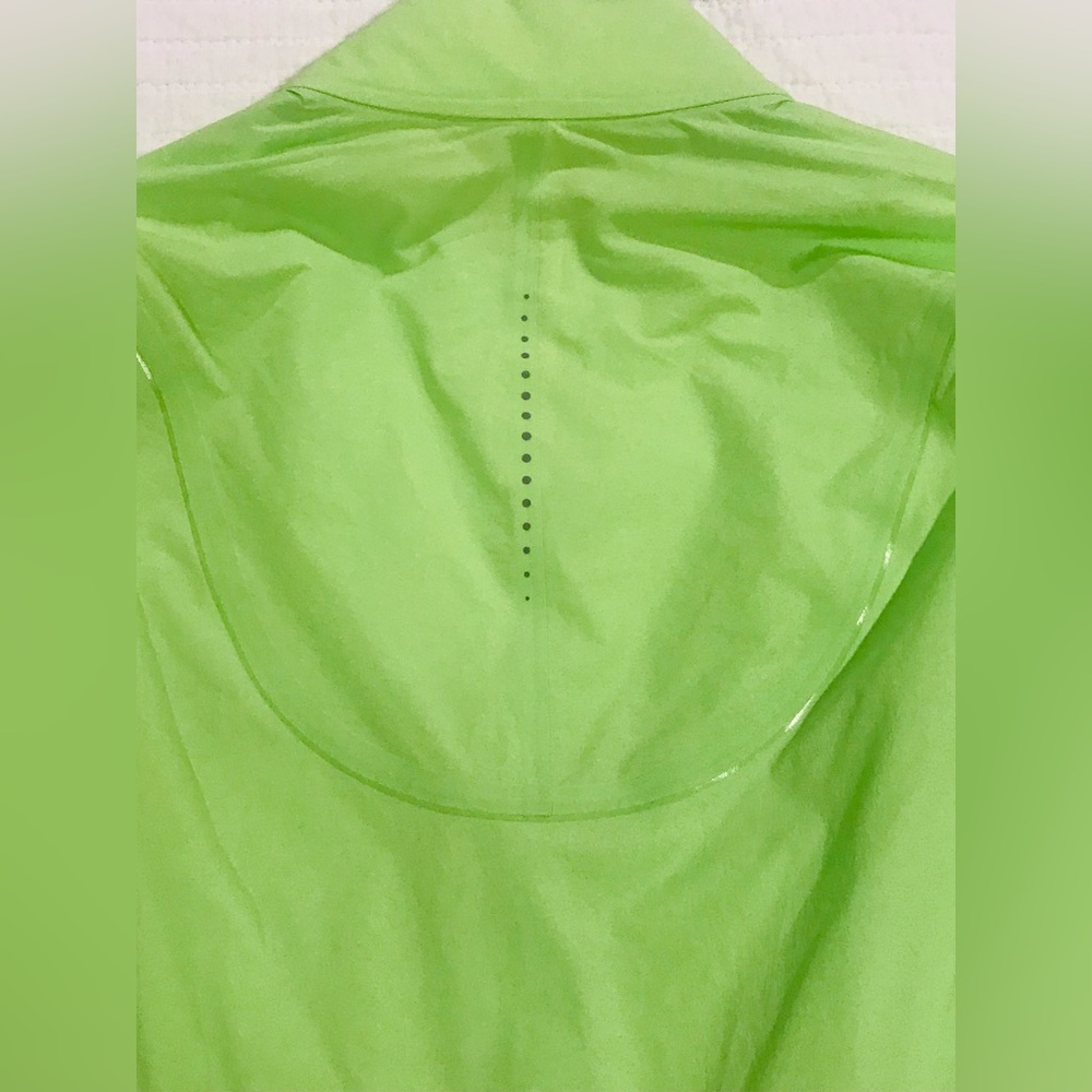 LULULEMON FAST and FREE WINDBREAKER NWT SIZE 6💚 - Picture 12 of 16
